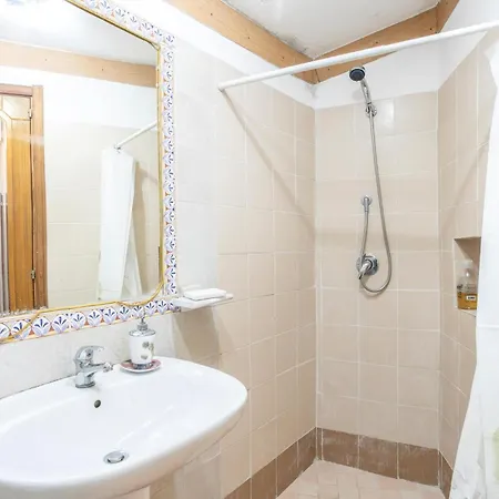 Nice Home In Ragusa With House A Panoramic View 펜션